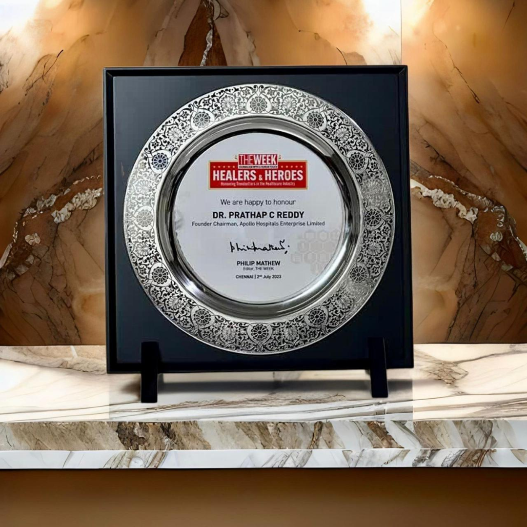 HealthWorld “Healers & Heroes” Lifetime Achievement Plaque – Silver Filigree Edition